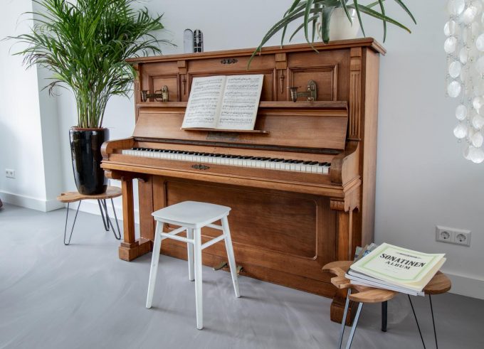 Guitar table interior piano Ruwdesign