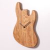 kado-basgitaarist-klok-j-bass-ruwdesign
