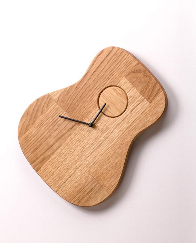 Ruwdesign-acoustic-guitar-clock-the-original