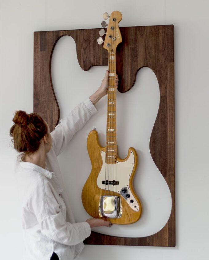 Ruwdesign-wallart-j-bass-walnut-assistant-guitar-web